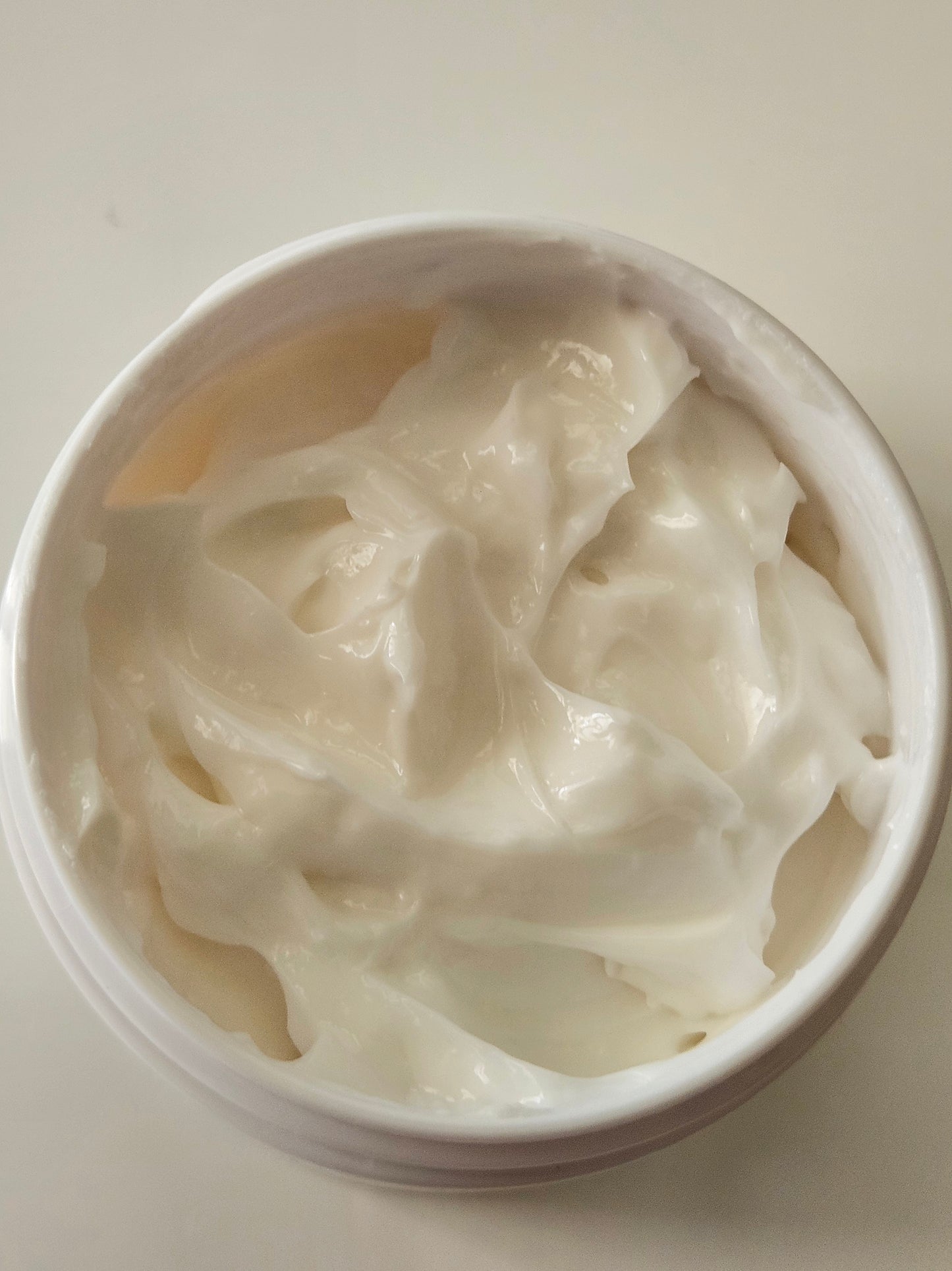 Hydra-Silk Mosturizer with Niacinaminde