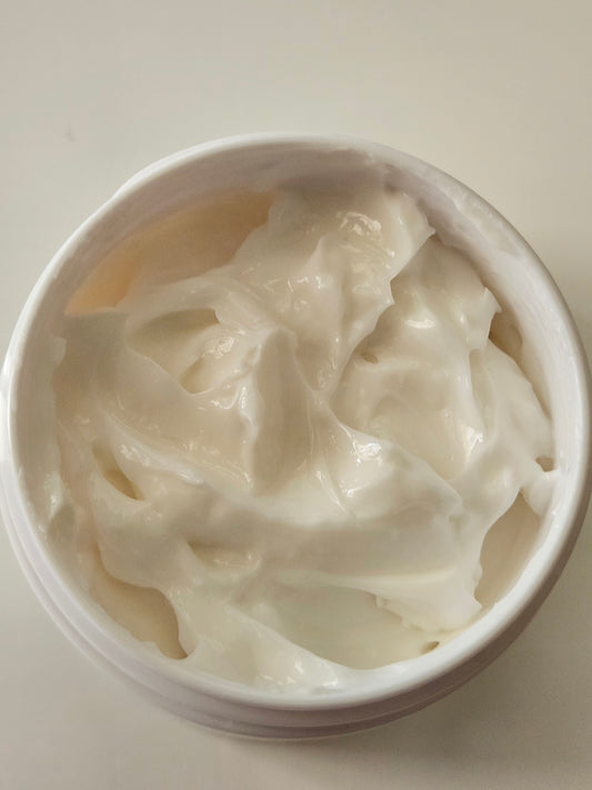 Hydra-Silk Mosturizer with Niacinaminde